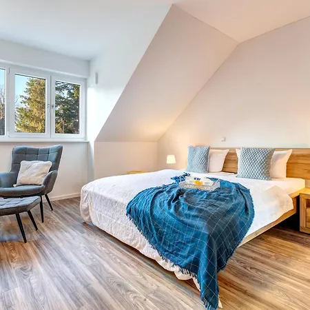 Bersteinquartier Bq 10c *